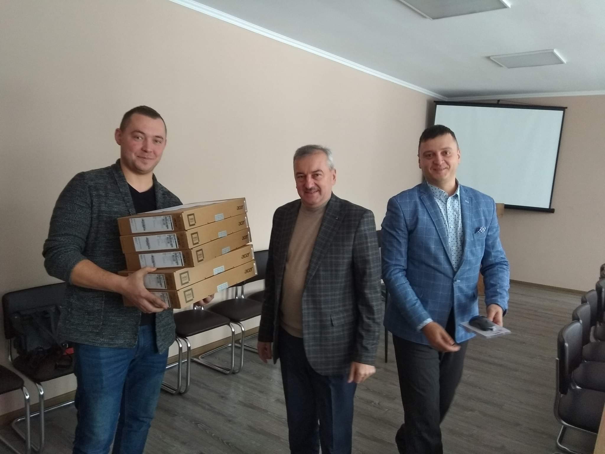 received 232983492191135