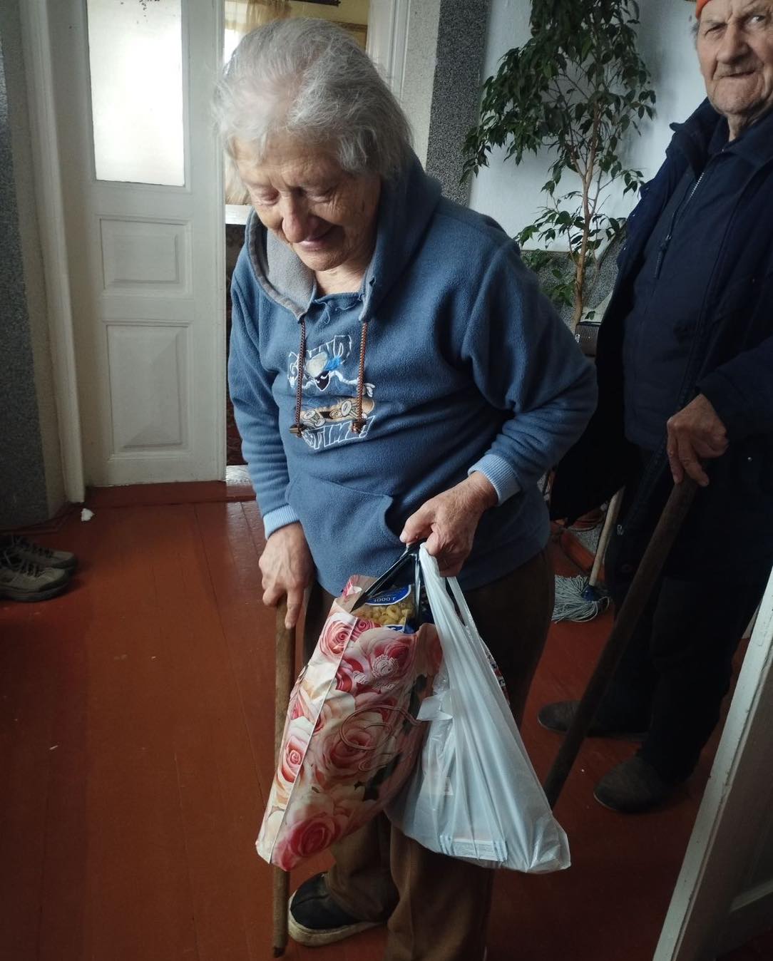 У Великоберезовицькій громаді напередодні Великодня роздали 350 “Великодніх кошиків” для потребуючих мешканців