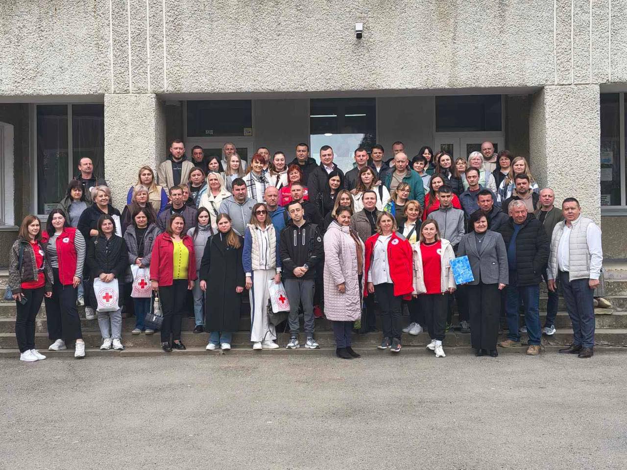 Педагоги Тернопільського району змагалися у наданні першої допомоги на базі Мишковицького ліцею